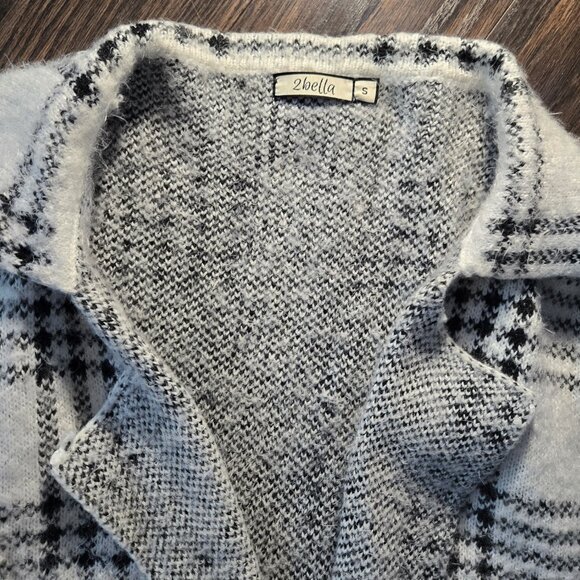2BELLA Fuzzy Midi Length White & Black Plaid Cardigan Sweater w/ Pockets SIZE S - Picture 3 of 12
